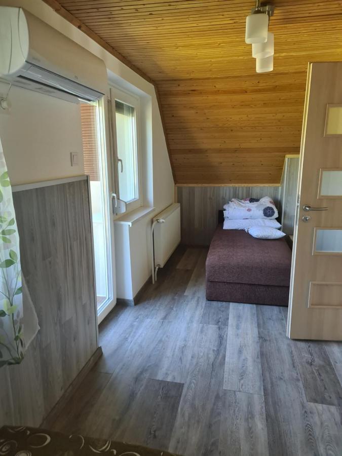 Vaddinszo Lak Villa Kiskunmajsa Buitenkant foto